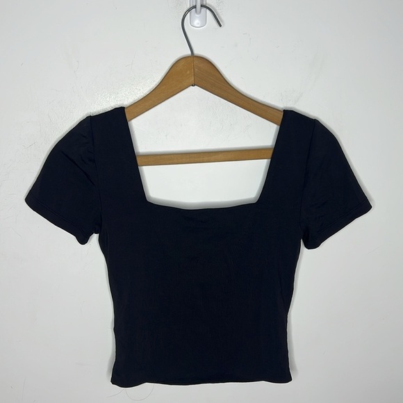 BABATON Aritzia Contour Square Neck Cropped Short Sleeve Top - Picture 4 of 9
